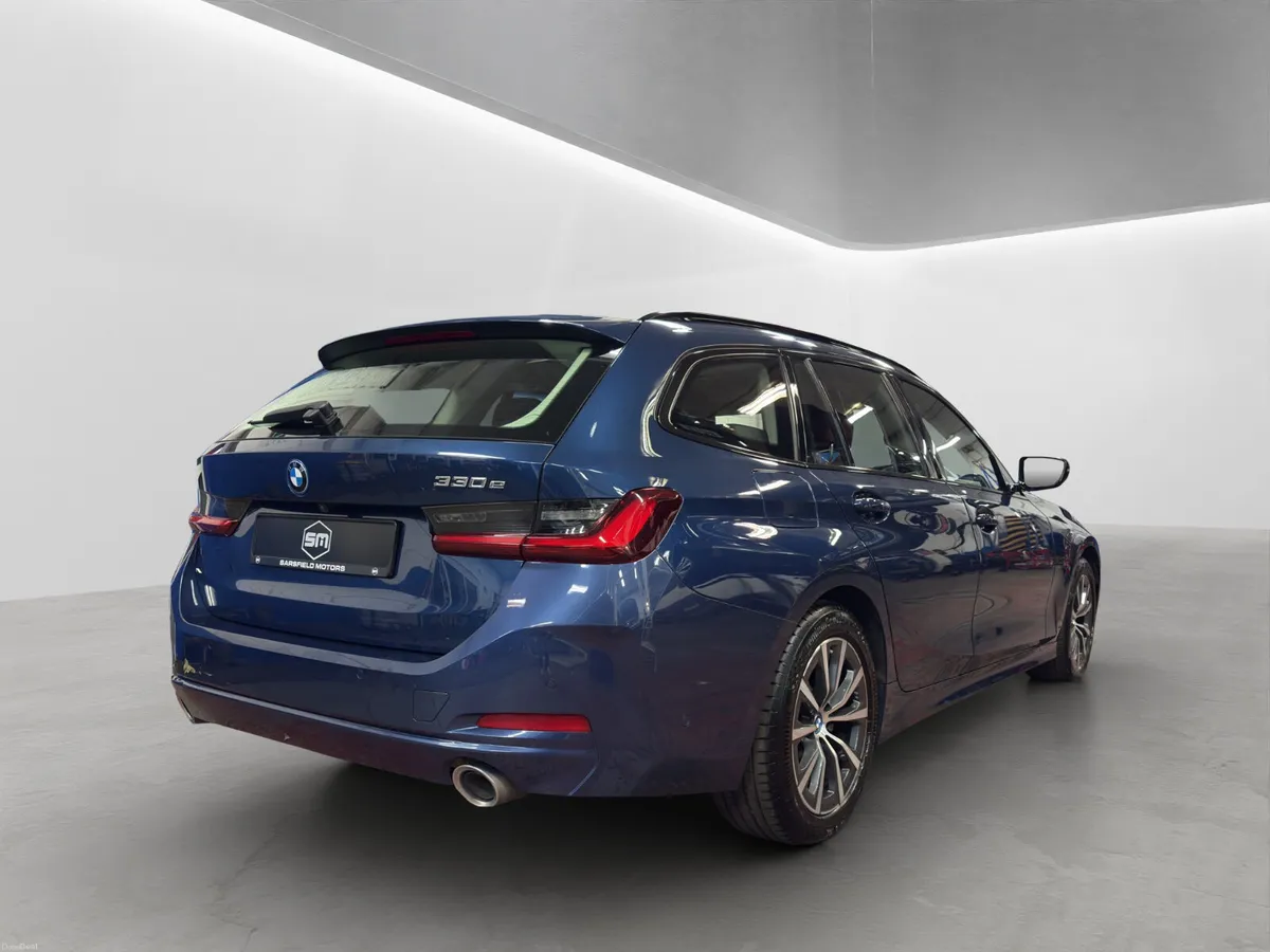 2024 BMW 330E TOURING - Image 6
