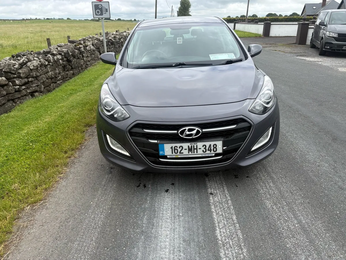 2016 Hyundai i30 - Image 2