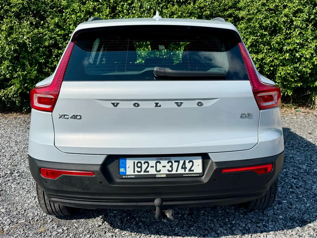 2019 Volvo XC40 2.0 D3 - Image 4