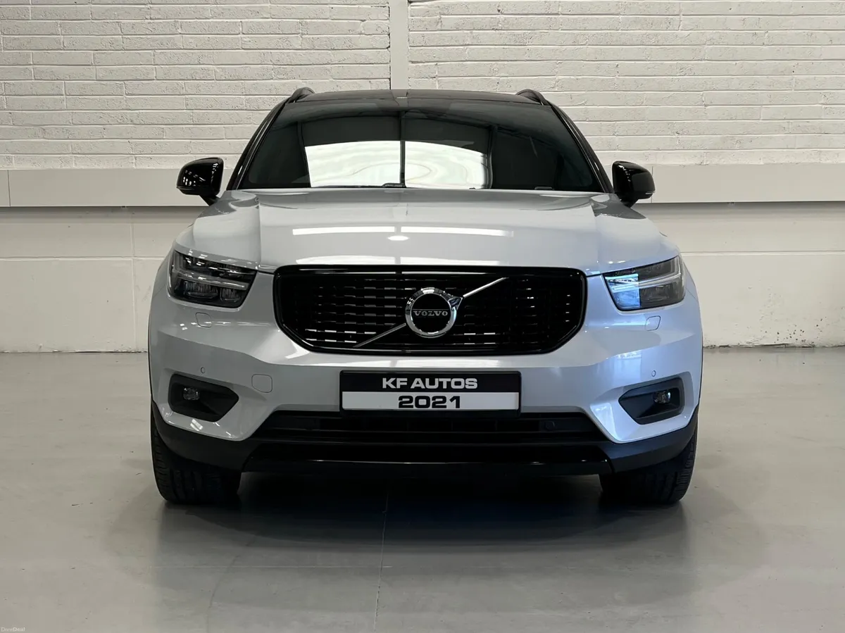 Volvo XC40 R Design T4 Recharge PHEV 211bhp Auto - Image 2