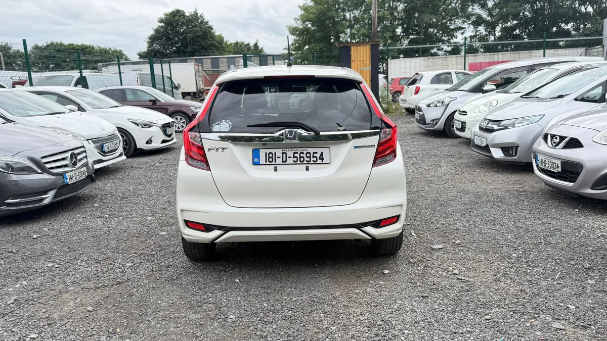 Honda Fit 2018 Hybrid Automatic - Image 3