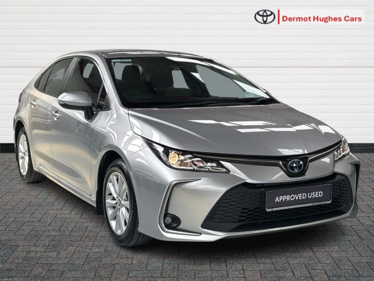 Toyota Corolla LUNA SALOON HYBRID AUTO - Image 1