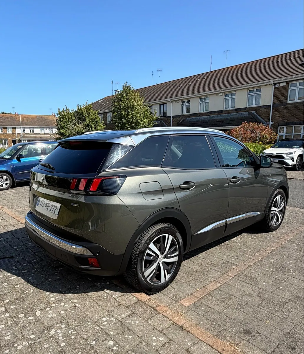 2017 Peugeot 3008 Allure 1.2 PureTech - Image 5
