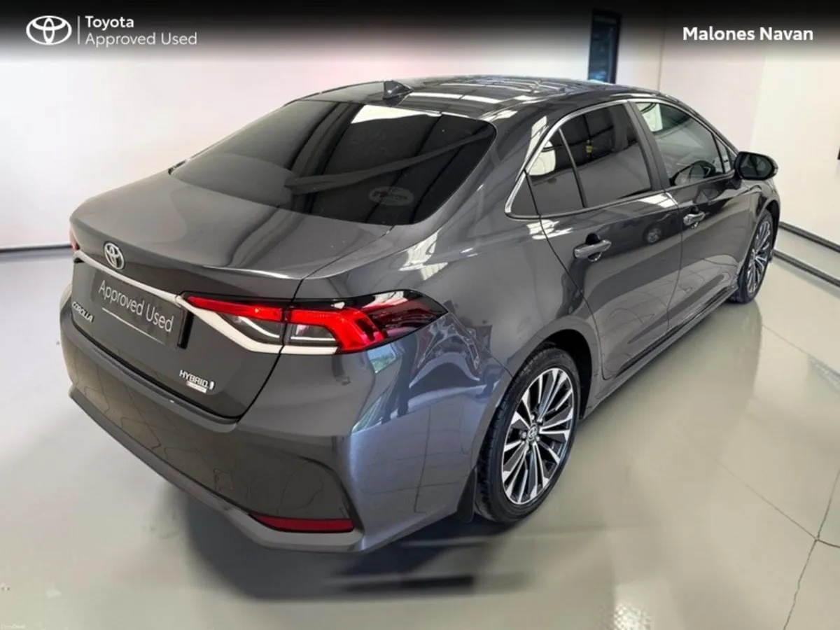 Toyota Corolla COROLLA LUNA SPORT SALOON - Image 2