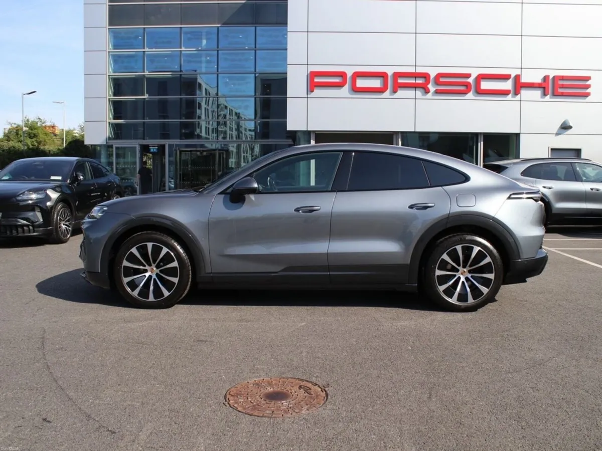 Porsche Cayenne Coupe Electric - Image 3