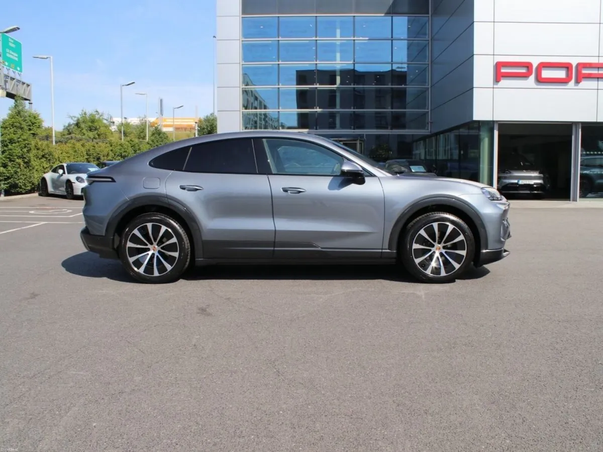 Porsche Cayenne Coupe Electric - Image 4