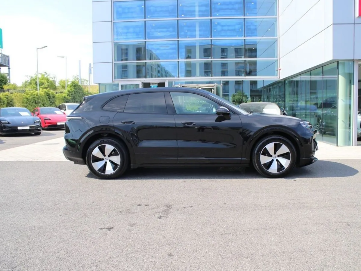Porsche Cayenne Electric SUV - Image 4