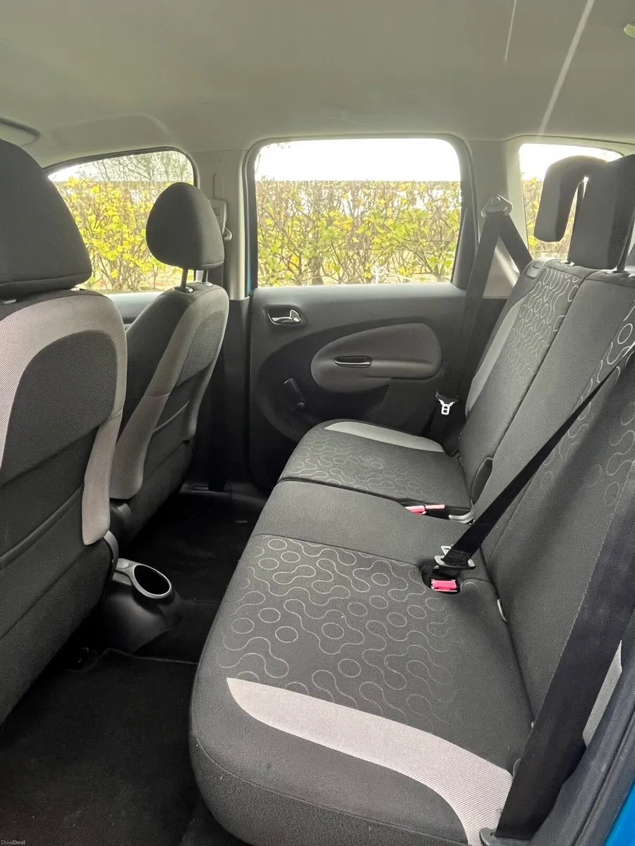 Reduced to Sell  Citroen C3 Picasso 2011 - Image 5