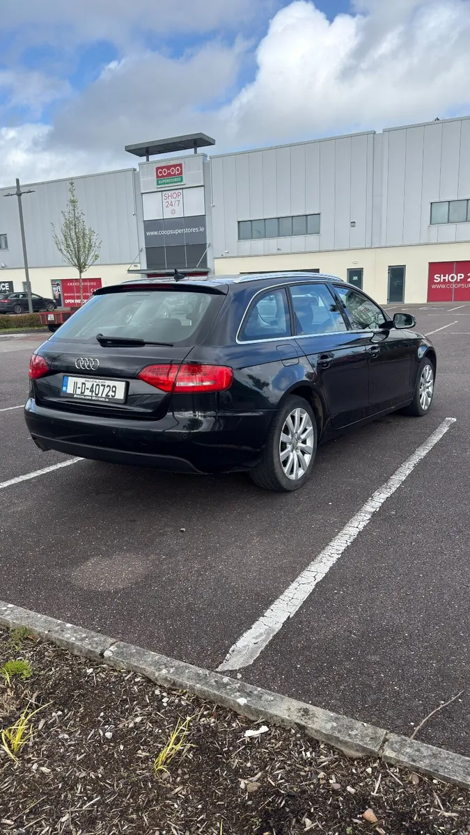 Audi A4 2011 - Image 5