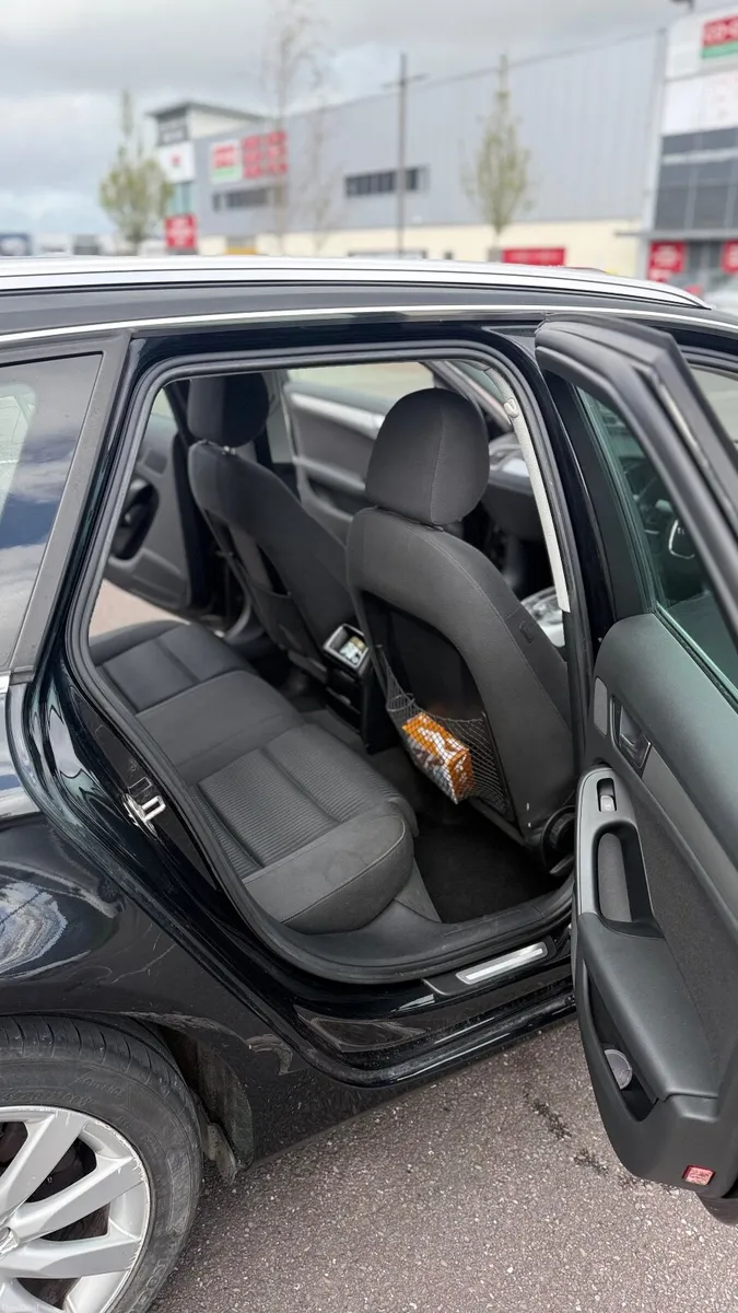 Audi A4 2011 - Image 6