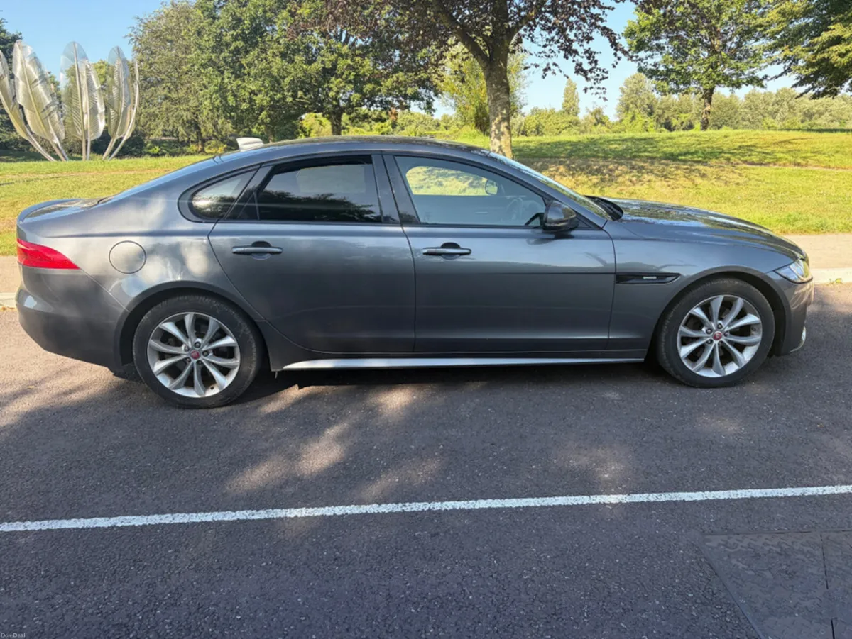 Jaguar XF 2.0 D R-SPORT 180PS 4DR AUTO - Image 5
