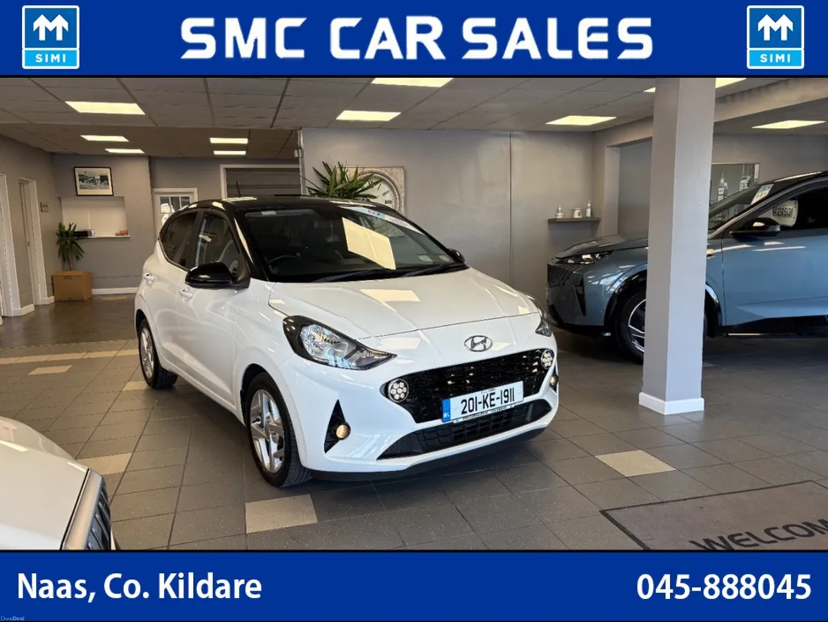 Hyundai i10 DELUXE TWO TONE - Image 2
