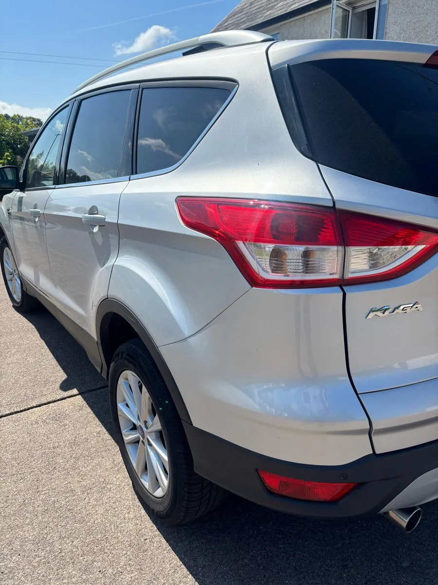 Car - Image 3