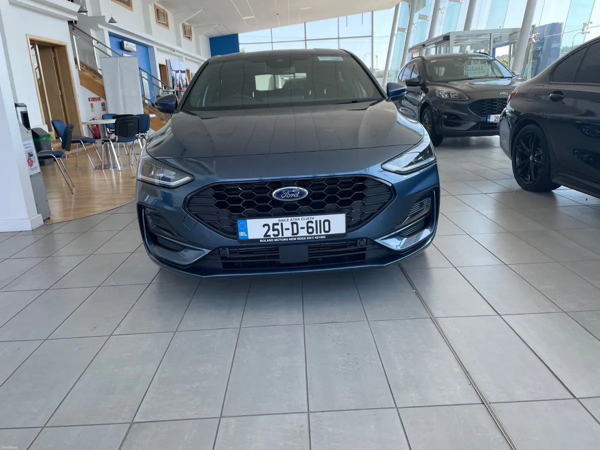 Ford Focus 2025 - Image 2