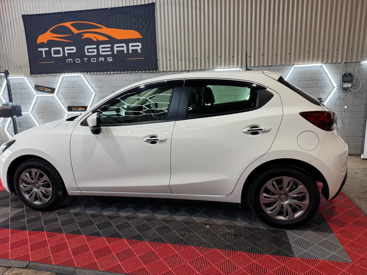 162 Mazda Demio 1.3 Petrol Automatic - Image 5