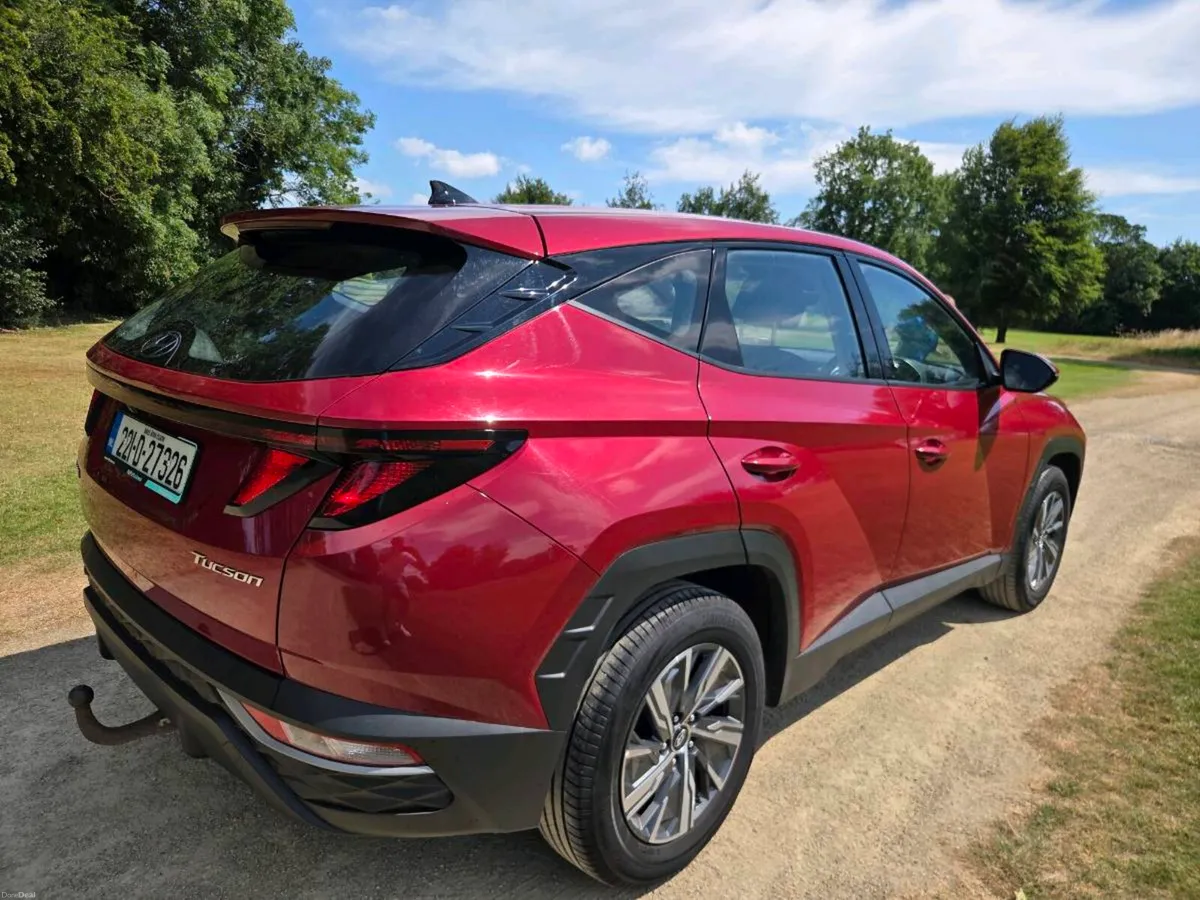 221 HYUNDAI TUCSON COMFORT PLUS - Image 2