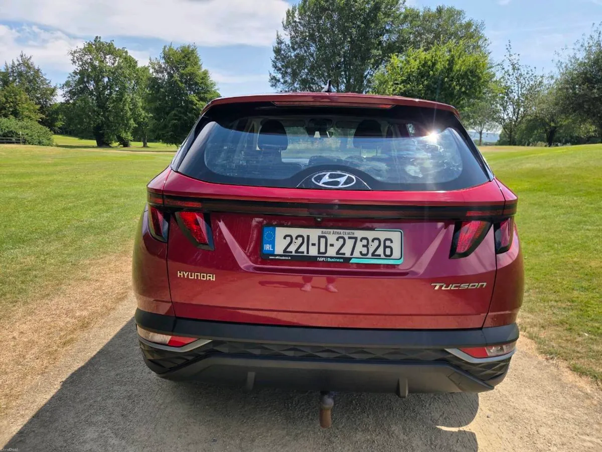 221 HYUNDAI TUCSON COMFORT PLUS - Image 4