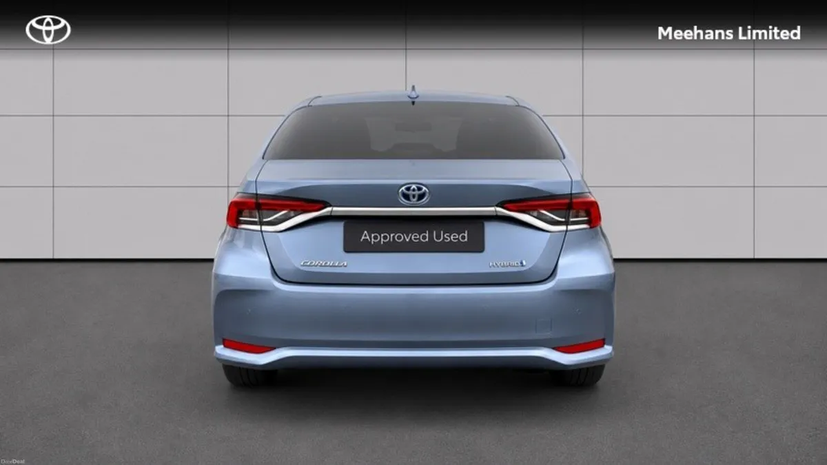 Toyota Corolla COROLLA LUNA SPORT SALOON - Image 4