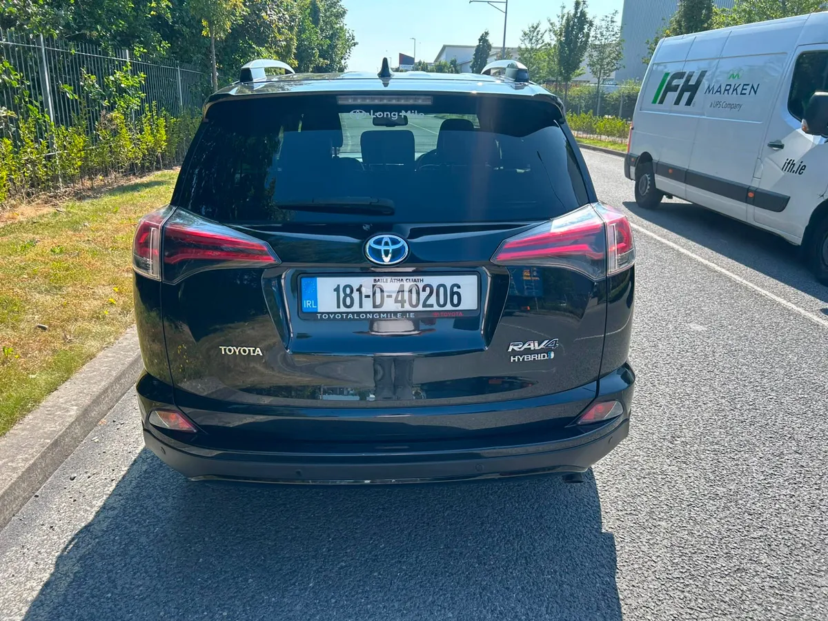 Toyota RAV4 2018 PETROL HYBRID - Image 4