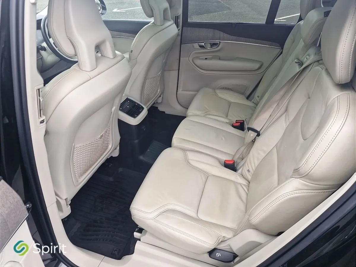 Volvo XC90 T8 Inscription Plug In Hybrid - Image 5