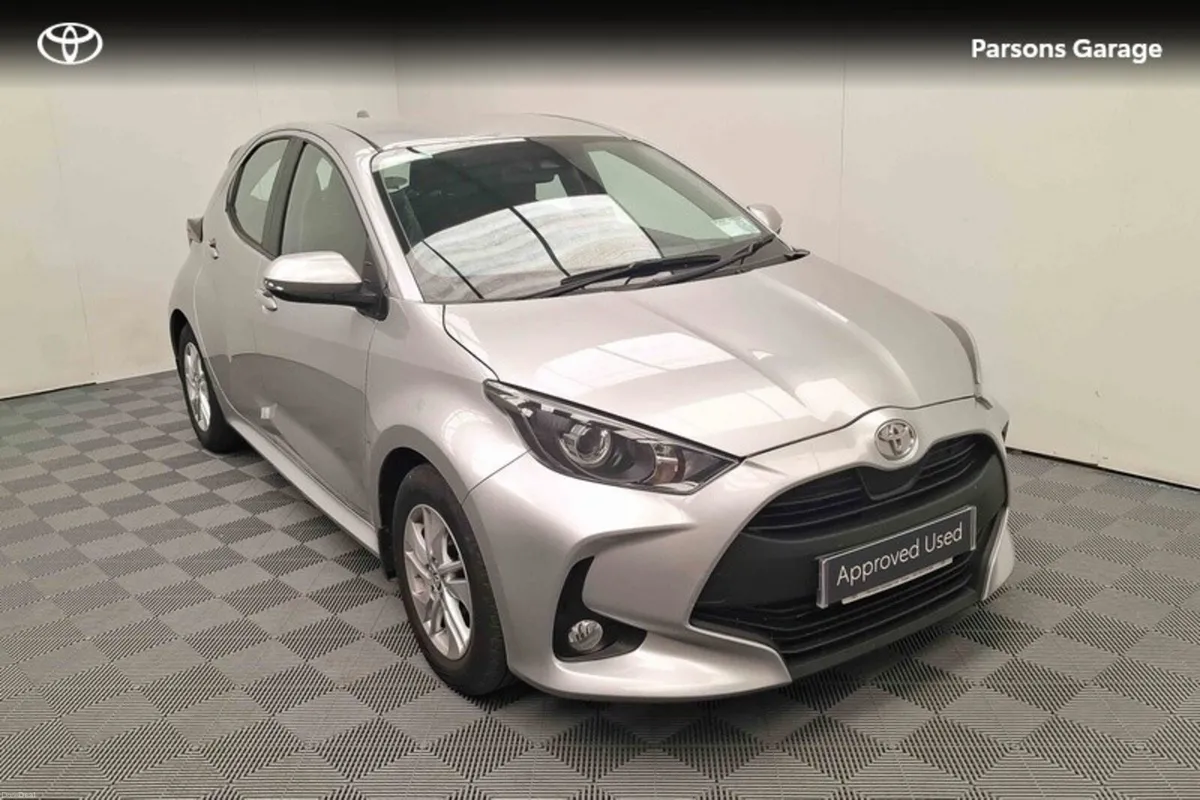 Toyota Yaris YARIS 1.5 LUNA - Image 1