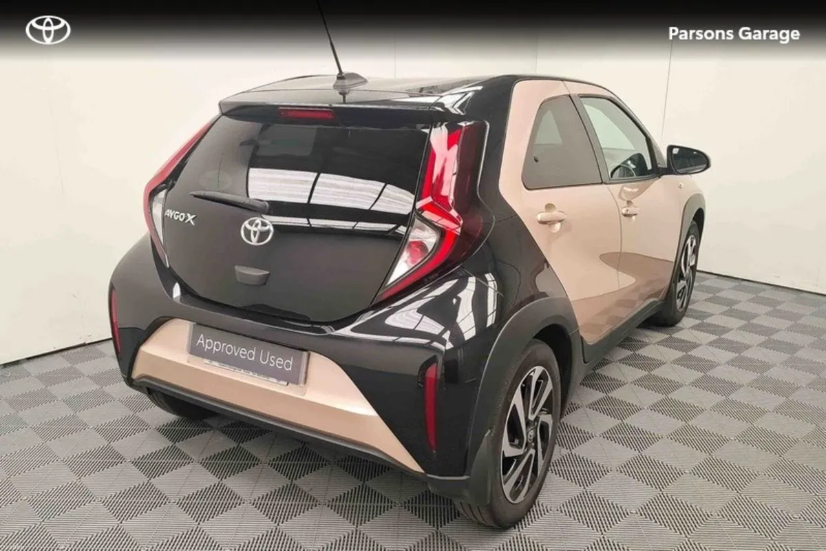 Toyota Aygo X 1.0 - Image 2
