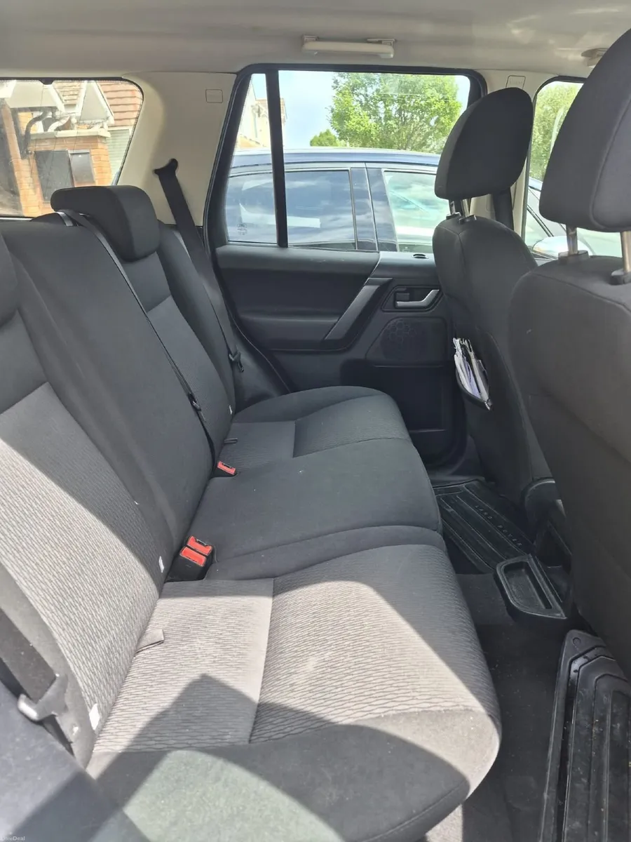Land Rover Freelander 2012 - Image 1