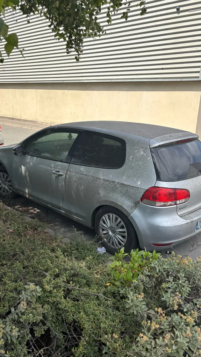 2009 Volkswagen Golf - Image 3