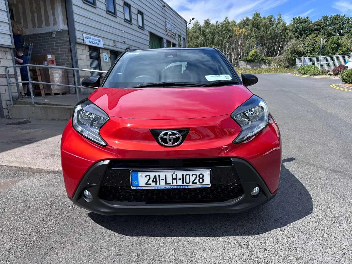Toyota Aygo X  1.0 Design Auto, 2024 - Image 3