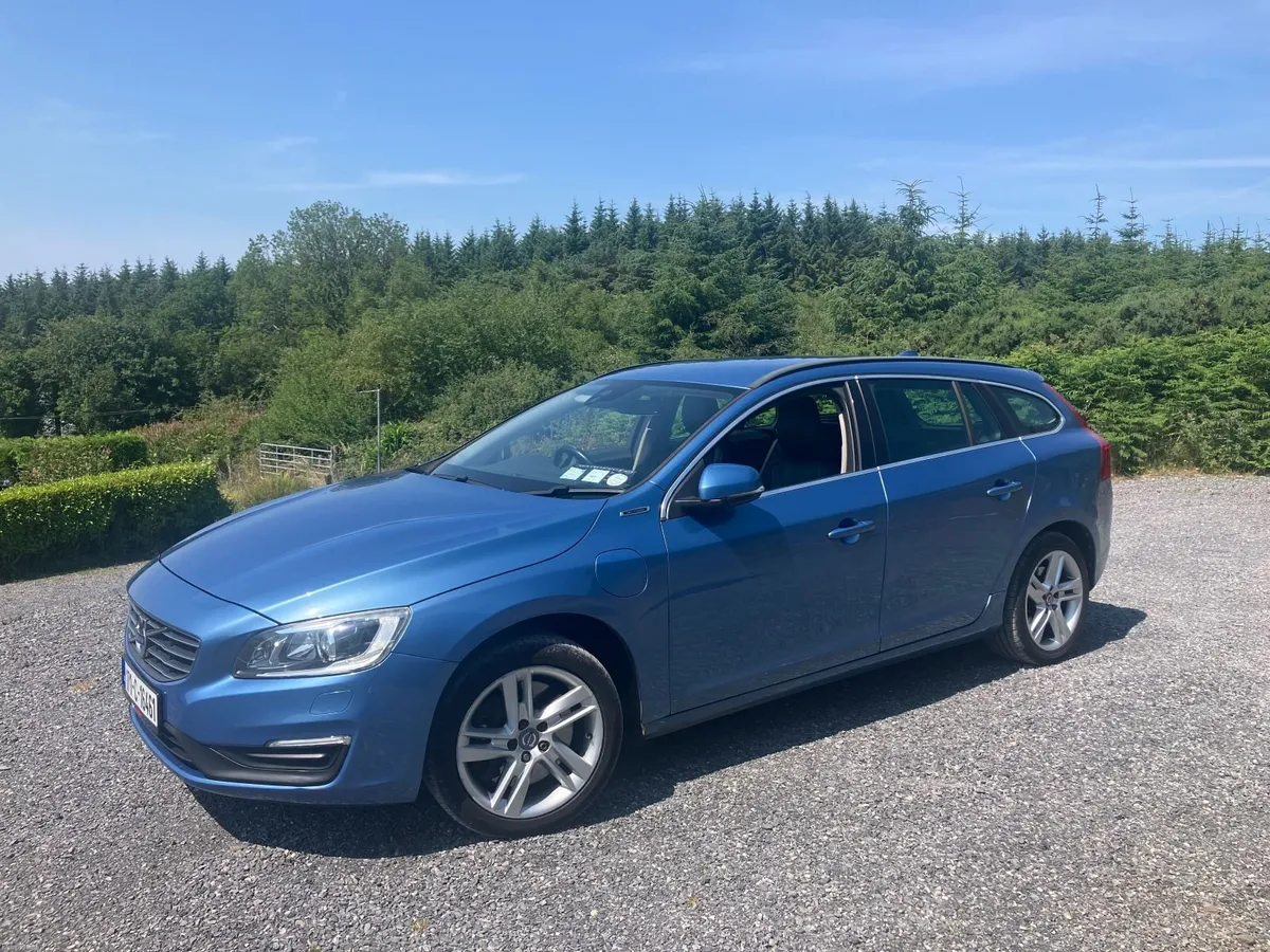 2017 Volvo V60 Diesel Plug-in Hybrid - Image 1