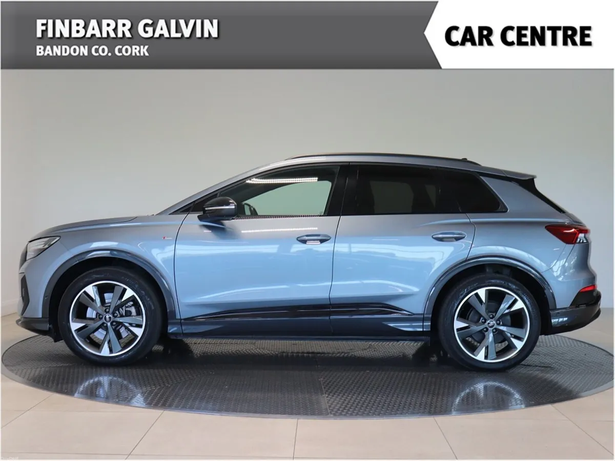 Audi Q4 e-tron 50 S-LINE - Image 3