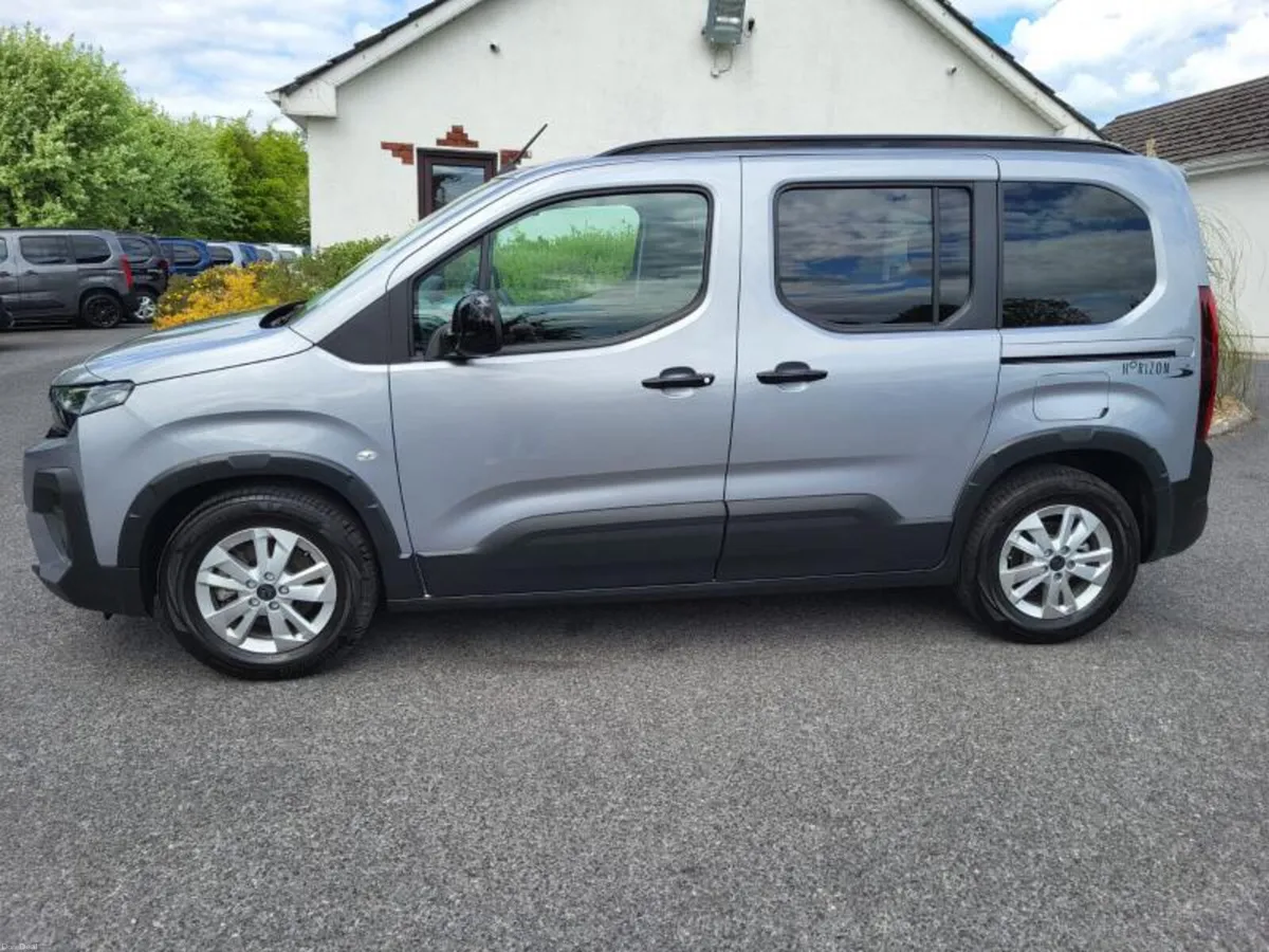Peugeot Rifter 2025 wheelchair accessible - Image 4