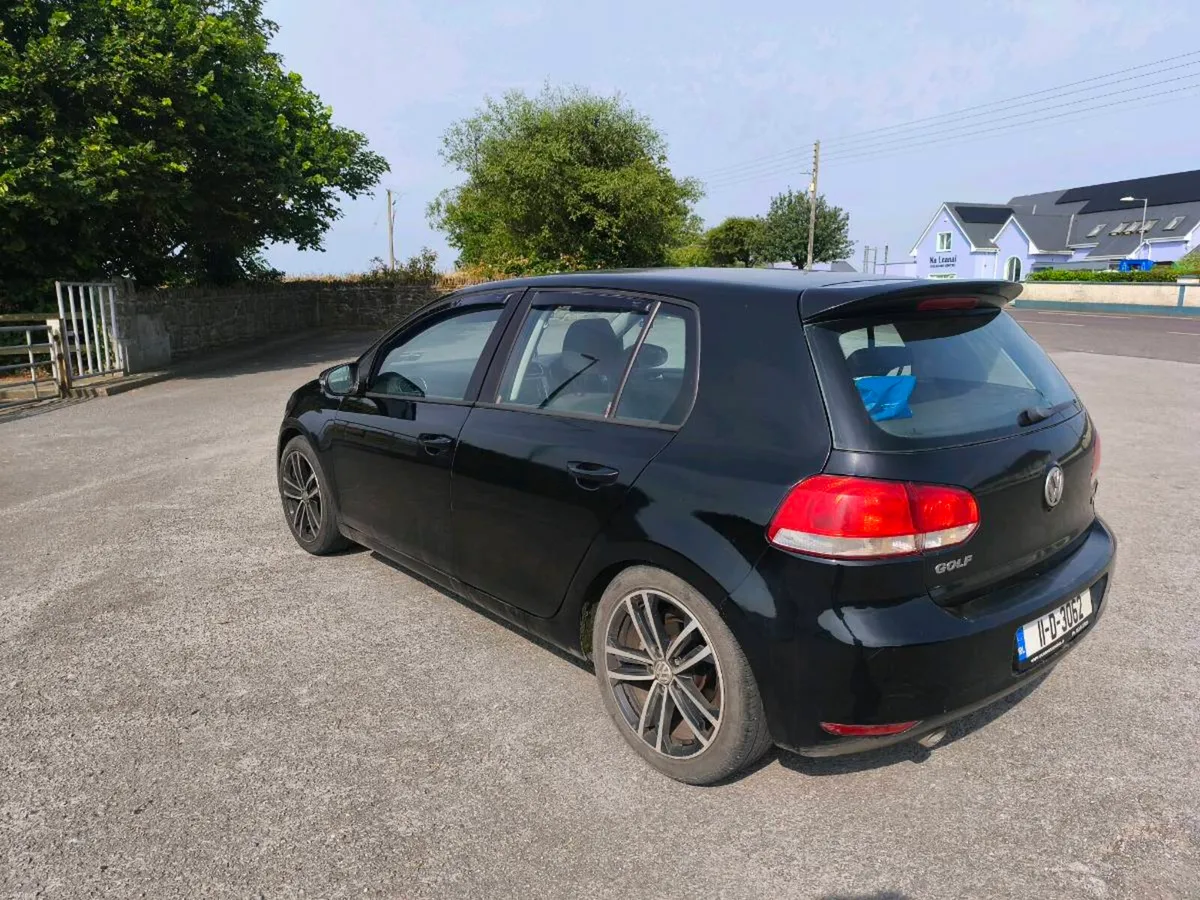 2011 VW GOLF ,,,, TRADE SALE - Image 2