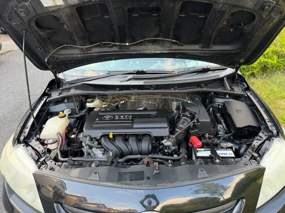 Toyota Corolla 1.4 Terra Sal (Petrol) - Image 2