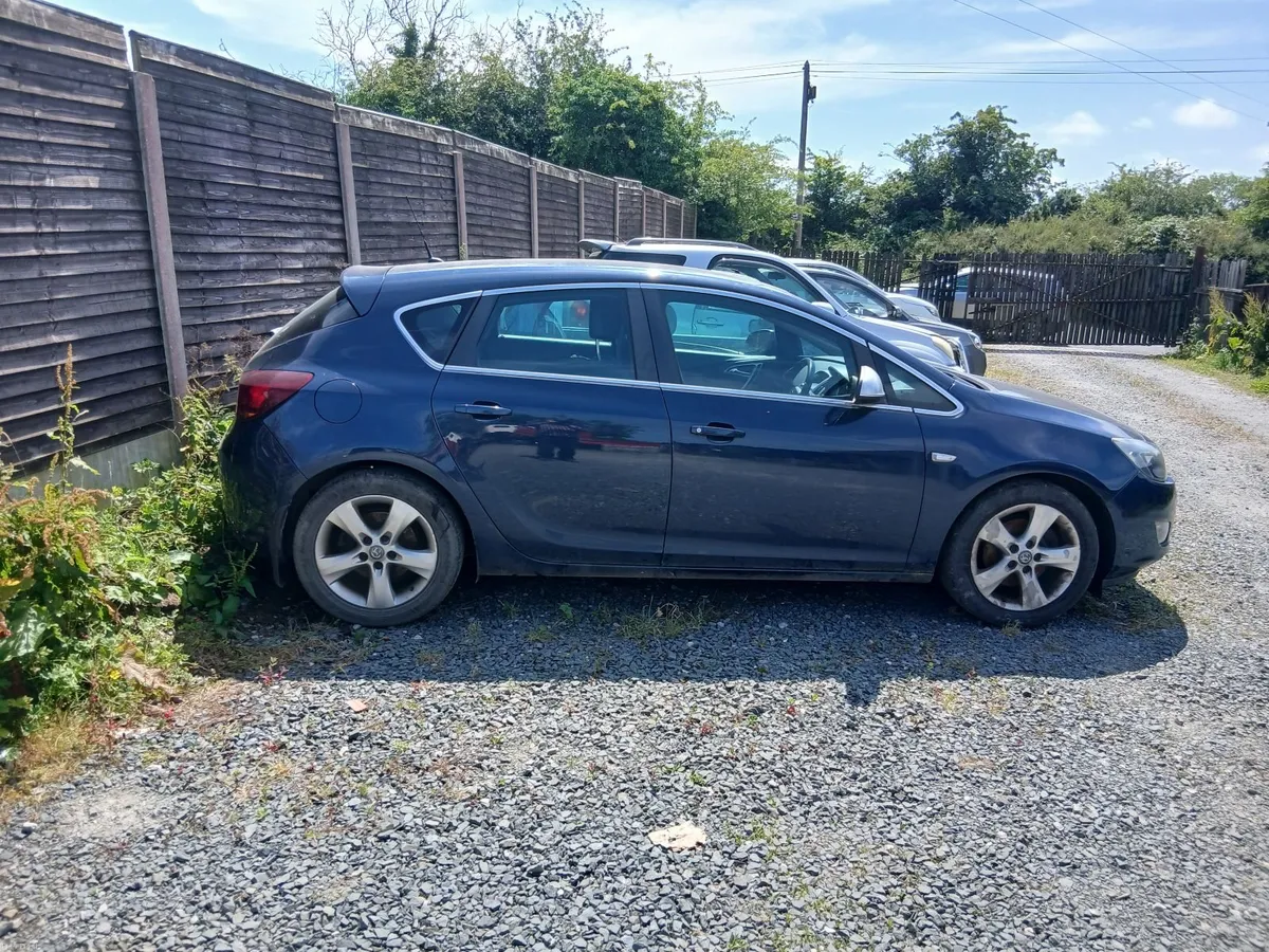 Vauxhall Astra 2011 - Image 5