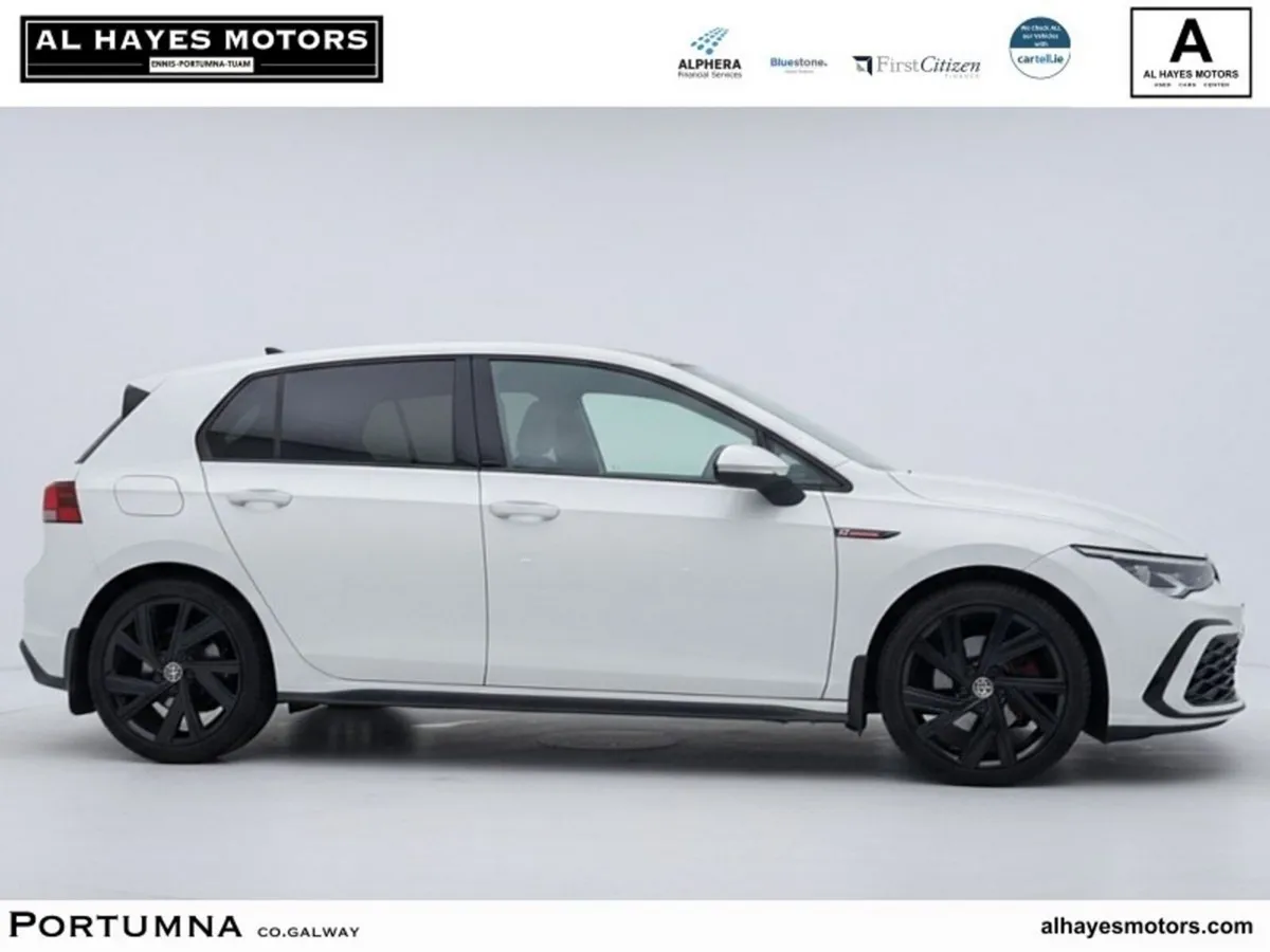 Volkswagen Golf  AUTOMATIC R-LINE 2.0 TDI 150BHP - Image 6