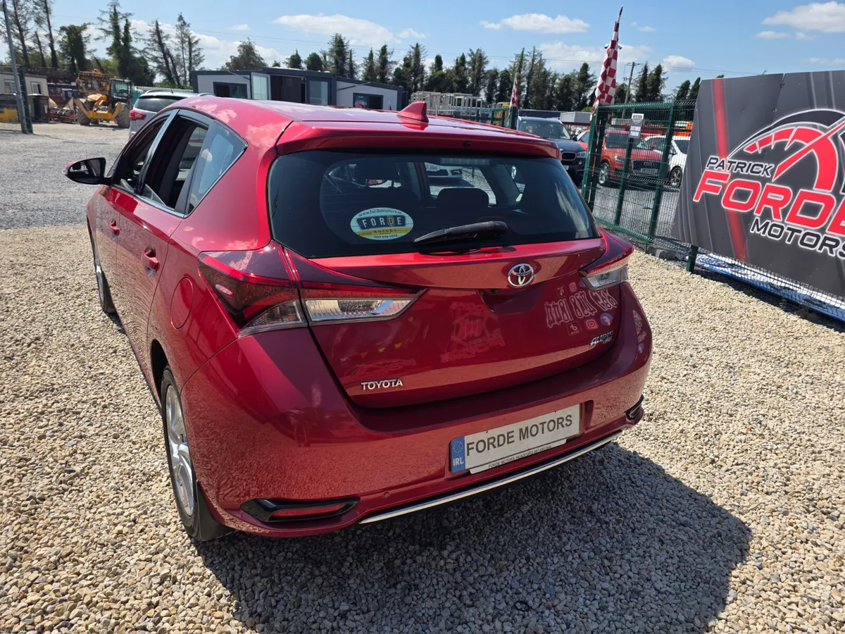 Toyota Auris 2016 - Image 3