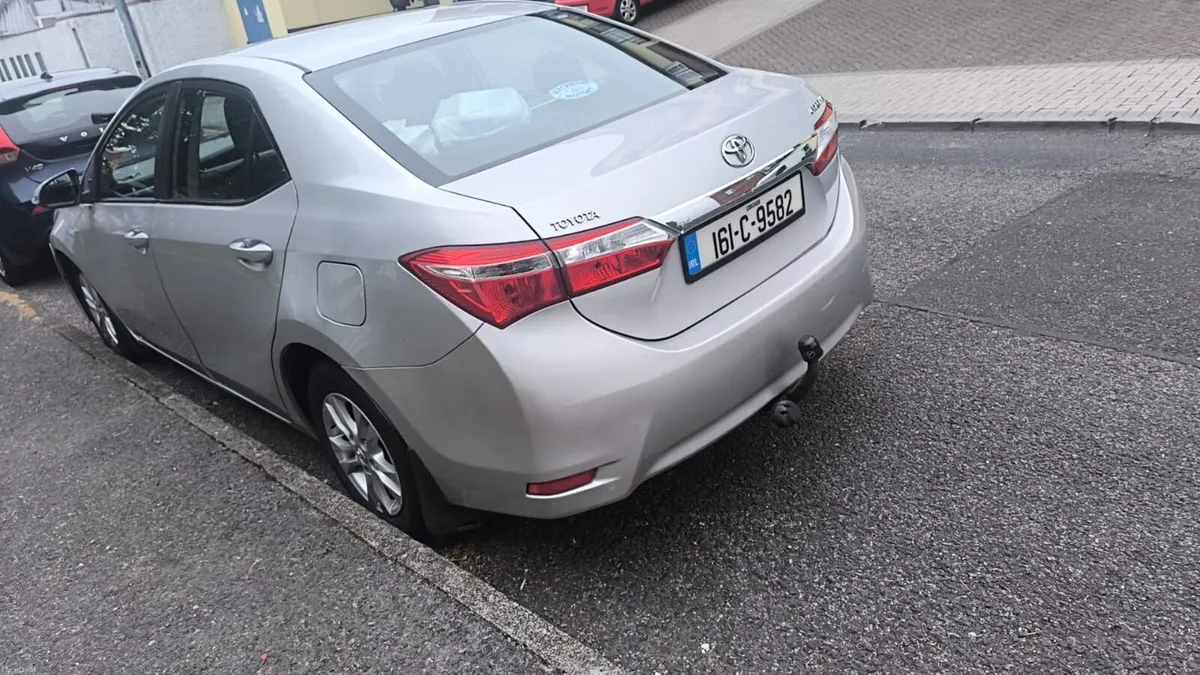 Toyota Corolla 2016 1.4 Diesel - Image 3