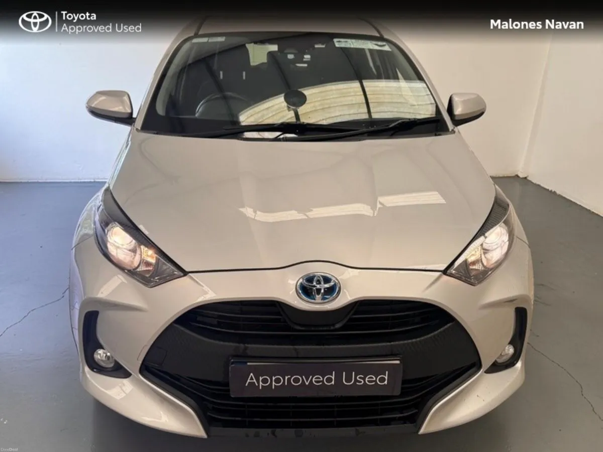 Toyota Yaris YARIS 1.5 HYBRID LUNA - Image 5