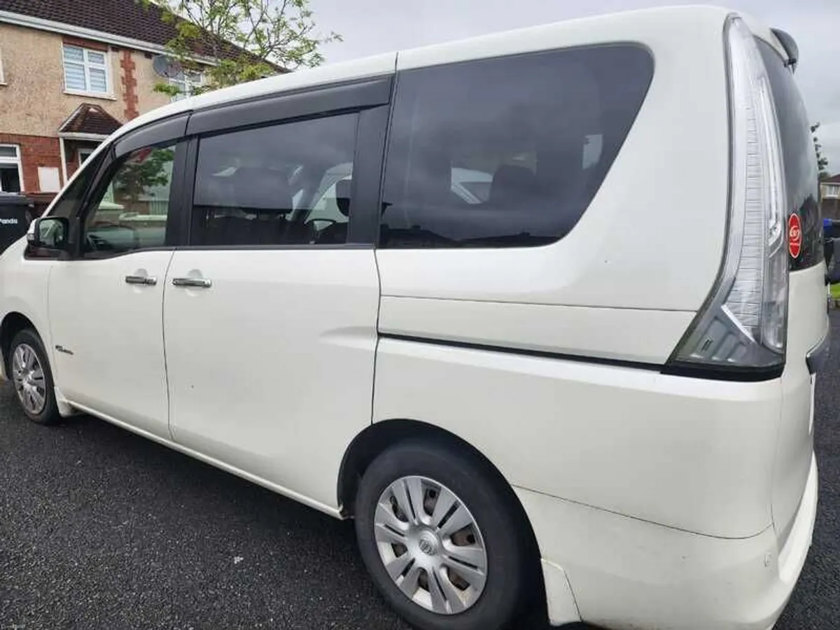 2016 Nissan Serena - Image 5
