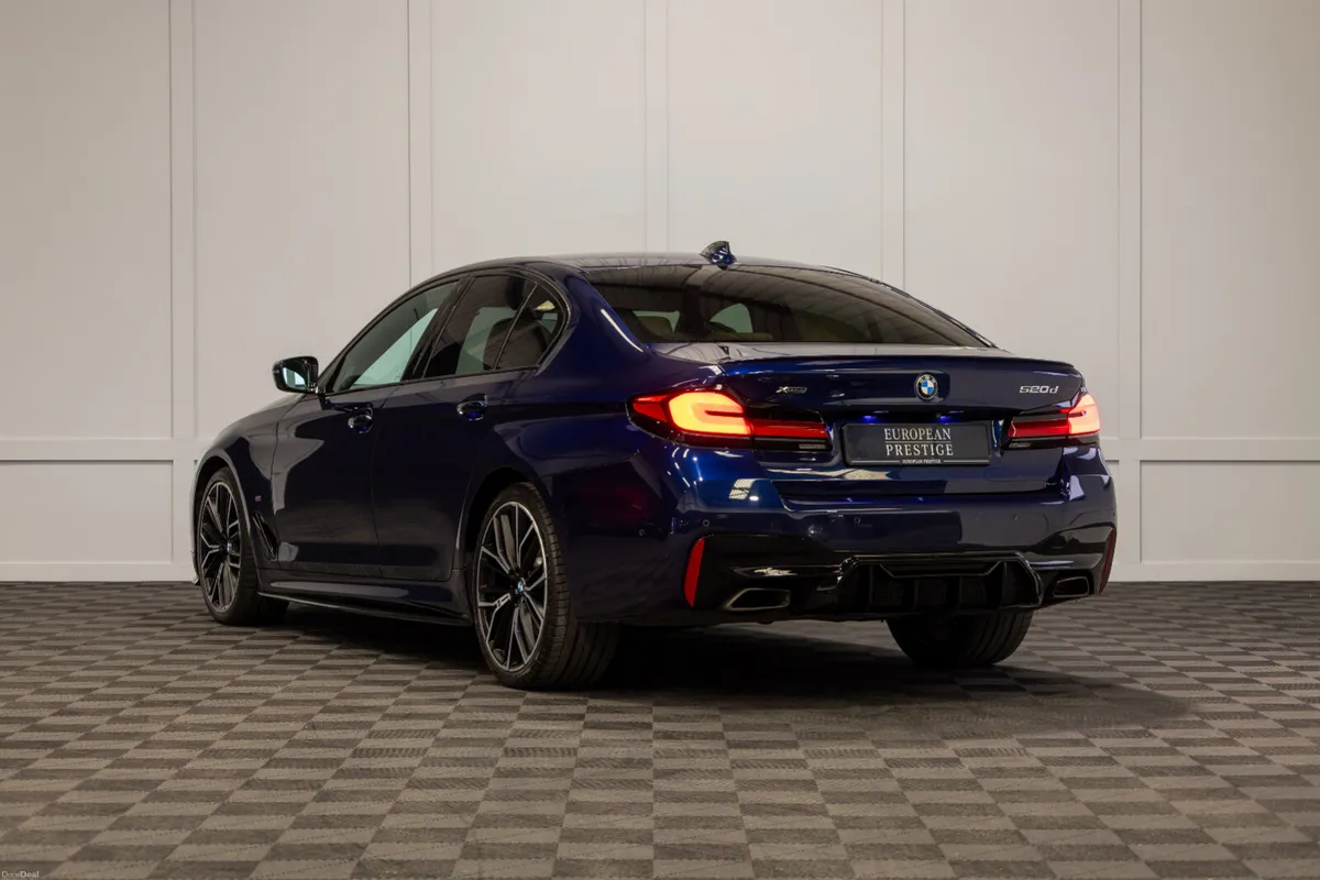 222 BMW 5-Series X-Drive 520d M-Sport - Image 4