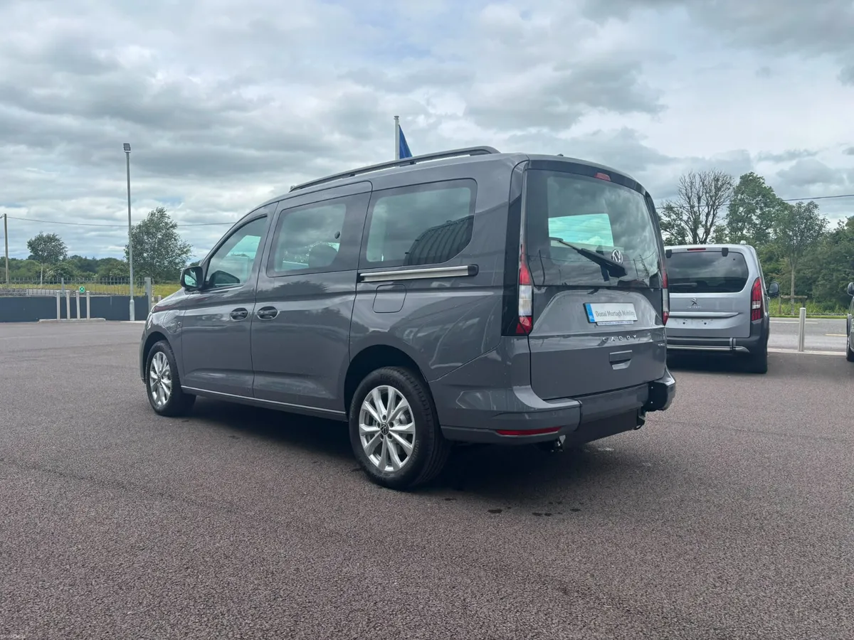 Wheelchair Taxi PHEV Caddy - Image 5