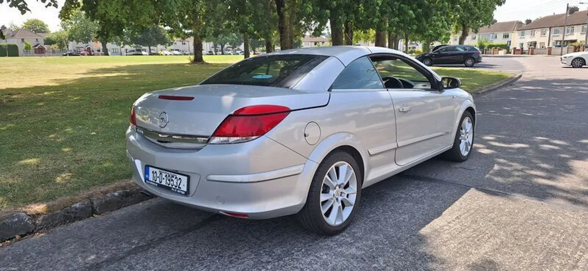 2010 Opel Astra - Image 4