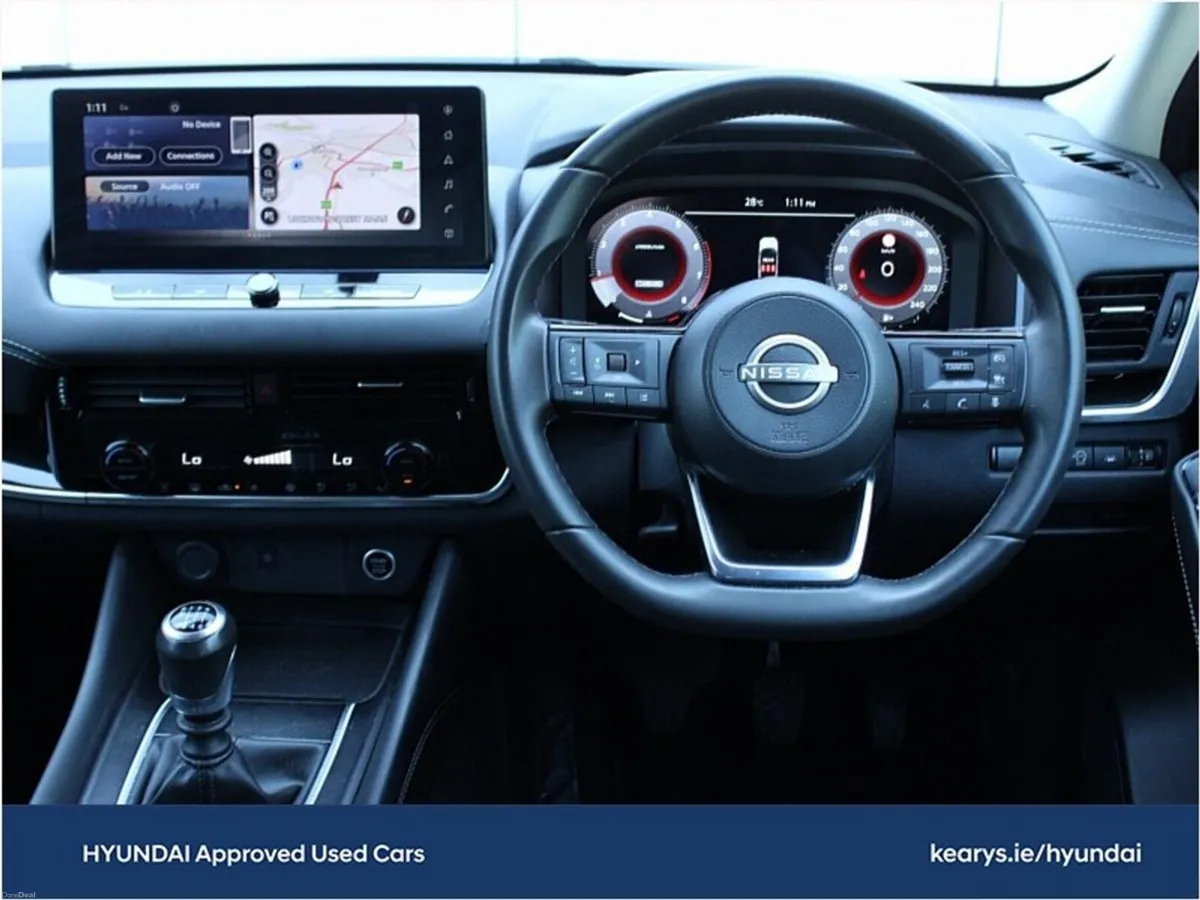 Nissan Qashqai 1.3 PET MILD HYBRID SV PREMIUM - Image 4