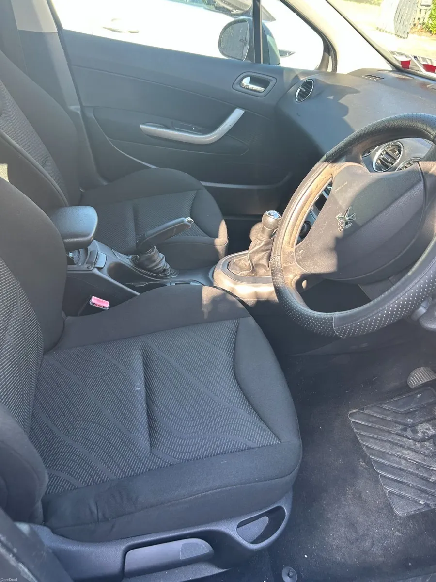 Peugeot 308 2012 - Image 4
