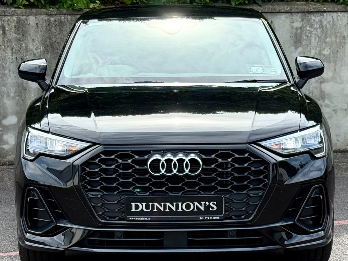 Audi Q3 2022 SE 2.0TDI AUTO*BLACK STYLING* - Image 2