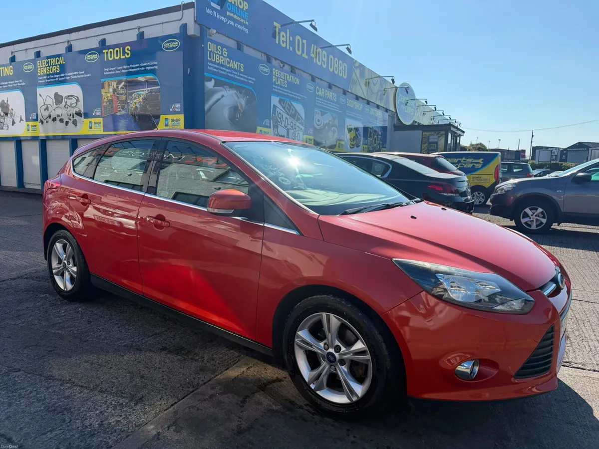 Ford Focus 2012 Automatic - Image 6