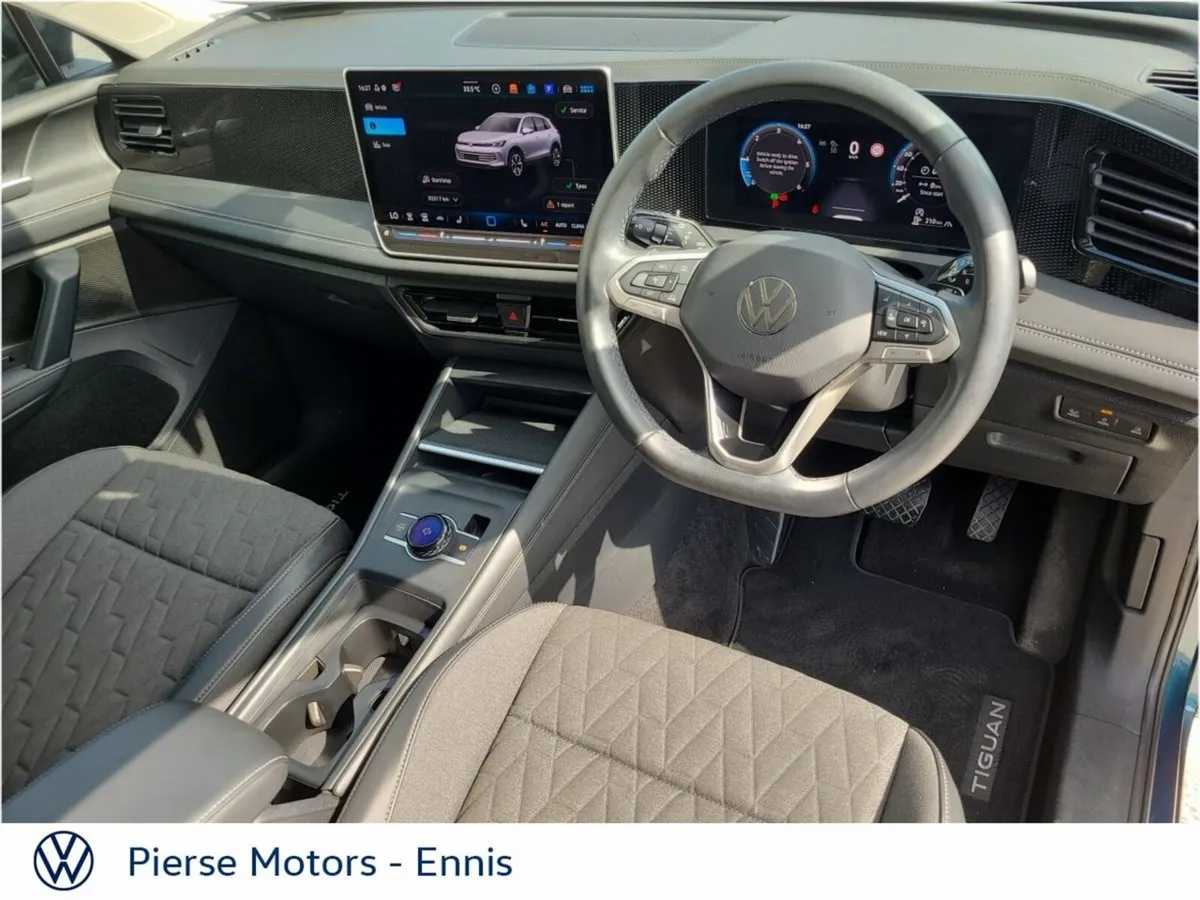 Volkswagen Tiguan 2.0 TDI 150HP ED75 DSG - Heated - Image 3