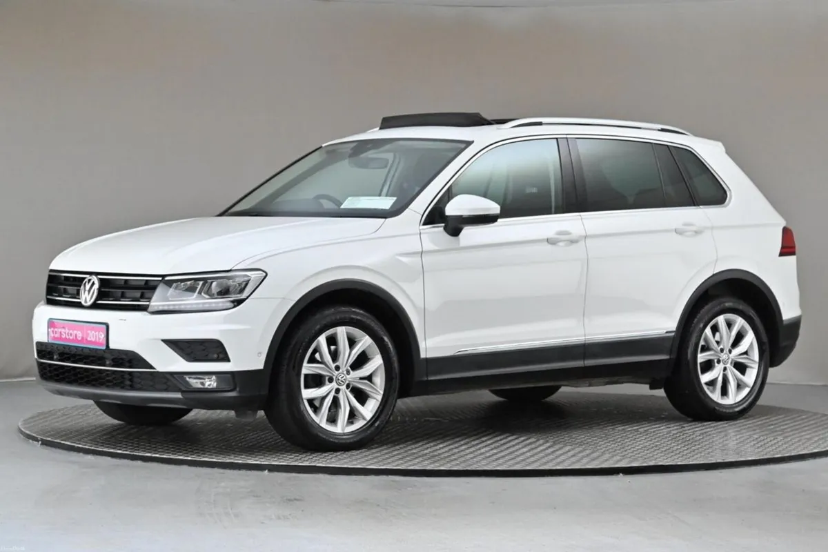 Volkswagen Tiguan 2.0 TDI HIGHLINE 6SPD**PAN ROOF* - Image 4