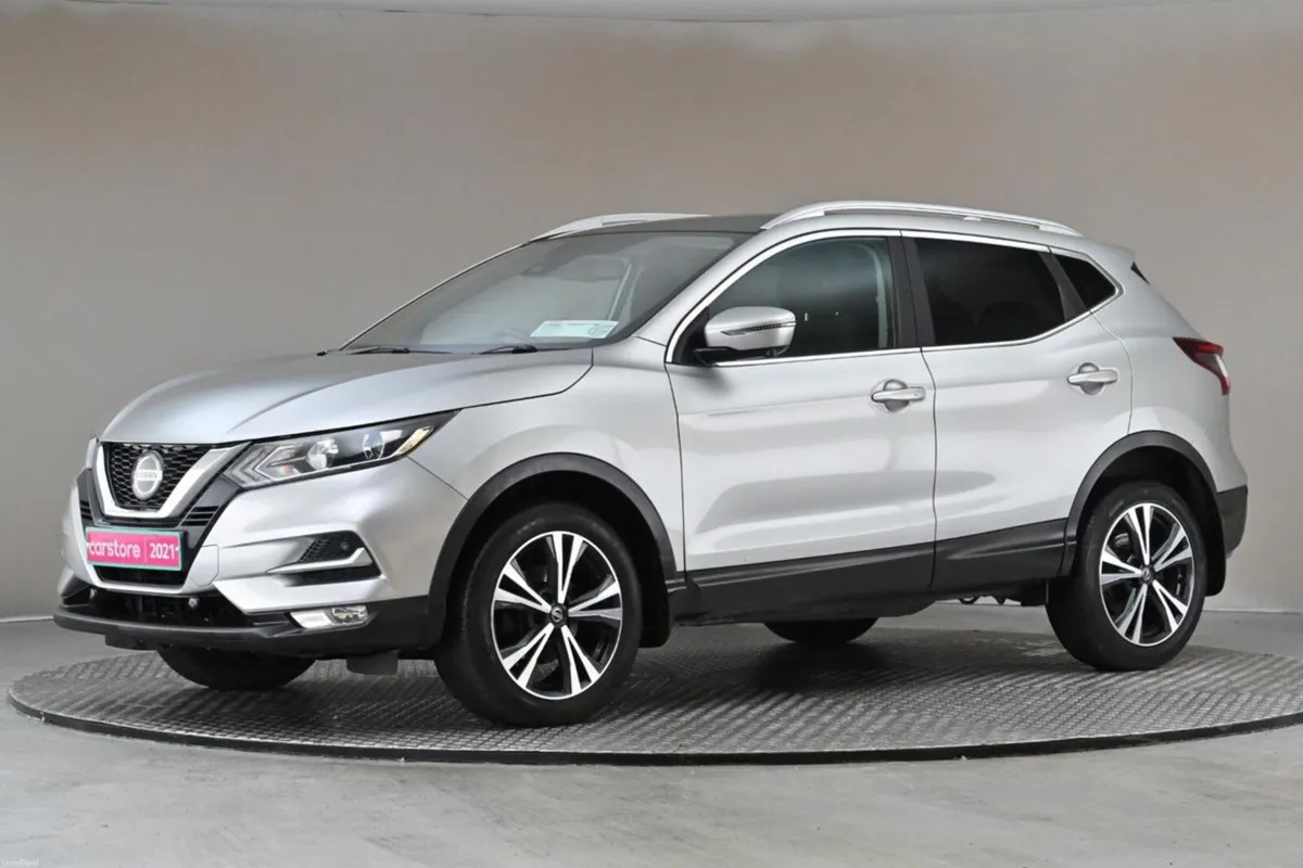 Nissan Qashqai 1.3 PET SV PREMIUM 6SPD **360 PAN C - Image 4